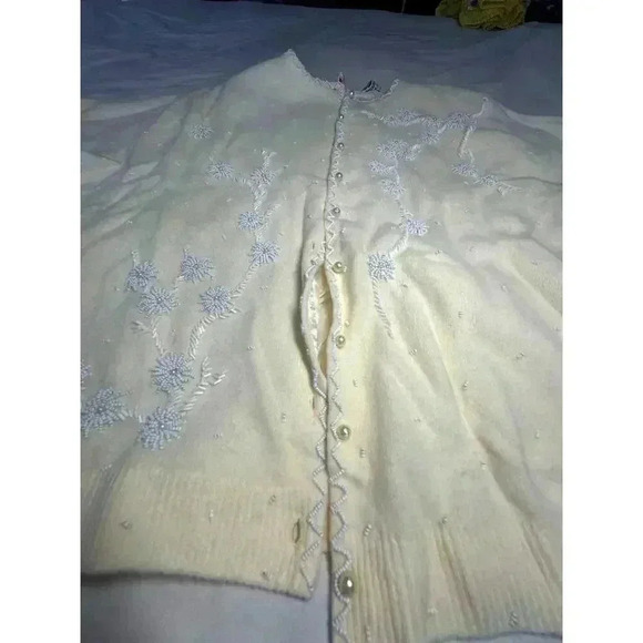 Beaded Vintage Cardigan - Picture 11 of 13